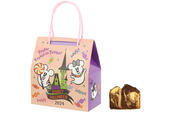 パウンドケーキ 1,200円｜東京ディズニーリゾート「ディズニー・ハロウィーン」スペシャルグッズ｜販売店舗：東京ディズニーランド「ワールドバザール・コンフェクショナリー」、東京ディズニーシー「ヴァレンティーナズ・スウィート」｜発売日：2024年9月19日（木）