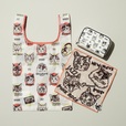 ショッピングバッグM ¥2,200、ジャバラポーチ¥2,860、ジャカードミニタオル ¥880