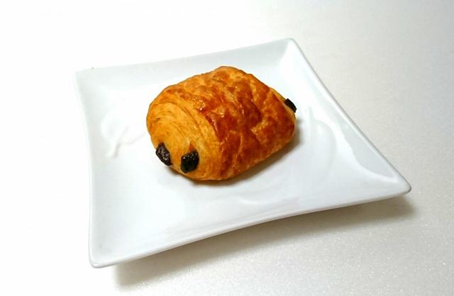 【カークランドシグネチャー　パン・オ・ショコラ・AOP　24個　998円】飽きのこない味わいに、大人も子どもも大満足