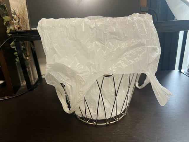 【ART OF BLACK ステンレス製 折りたたみ 変形 カゴ バスケット】ビニール袋をかければゴミ箱としても使えそう！