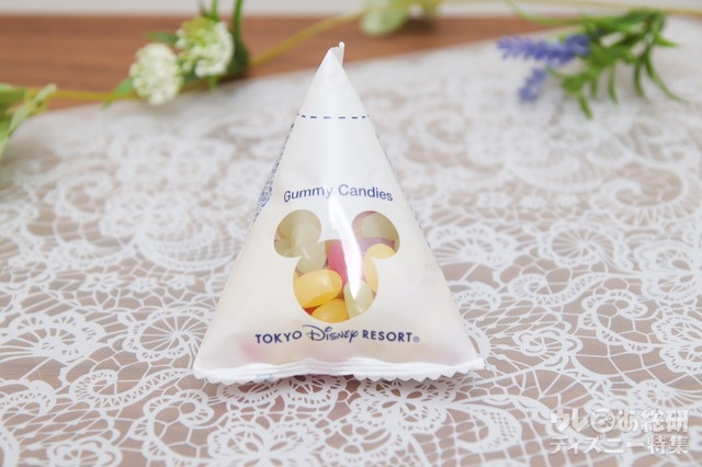 グミキャンディー、ミニスナックケース付き 950円