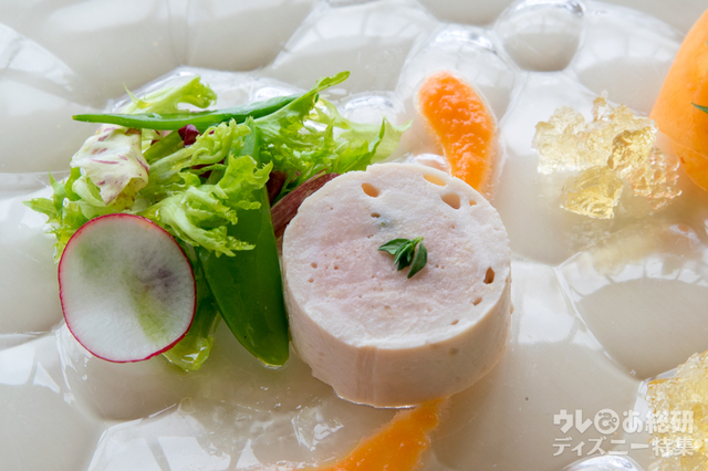 “ディズニー・イースター”ランチコース 5,000円｜東京ディズニーシー・ホテルミラコスタ「ベッラヴィスタ・ラウンジ」