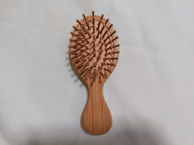 木目調の落ち着いたデザイン