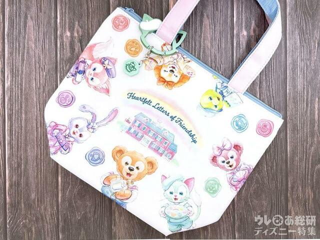 スーベニアランチケース(こちらが裏側)対象メニューにプラス1,500円 ※カラビナは付属しません