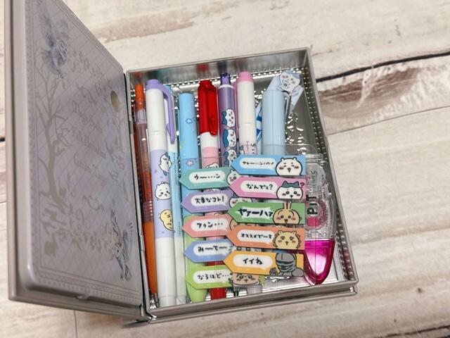 【カルディ 魔法使いの弟子のための魔法辞書】食べ終わった後は文房具など入れるのがおすすめ