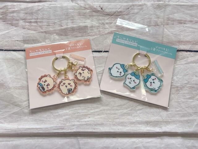 東京みやげ分けられる！3連アクリルチャーム／各1,320円。シーサーはお土産用に購入しました！