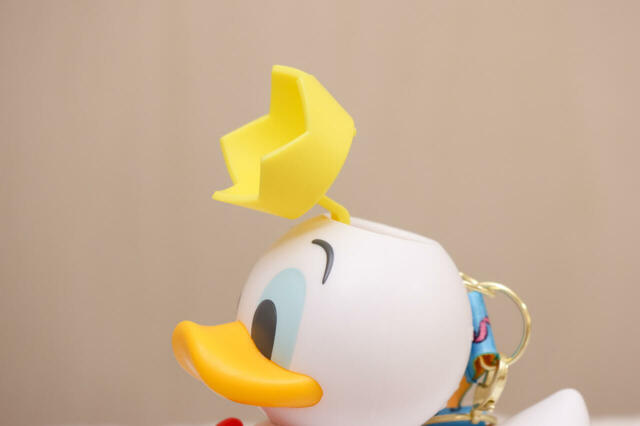 グミキャンディー、ミニスナックケース付き 1300円｜蓋の開閉