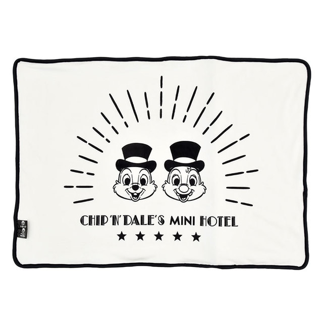 枕カバー 2,200円