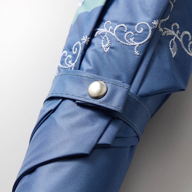 1級遮光晴雨兼用刺繍折りたたみ日傘(選べるキャラクター)|¥6,490 (税込)