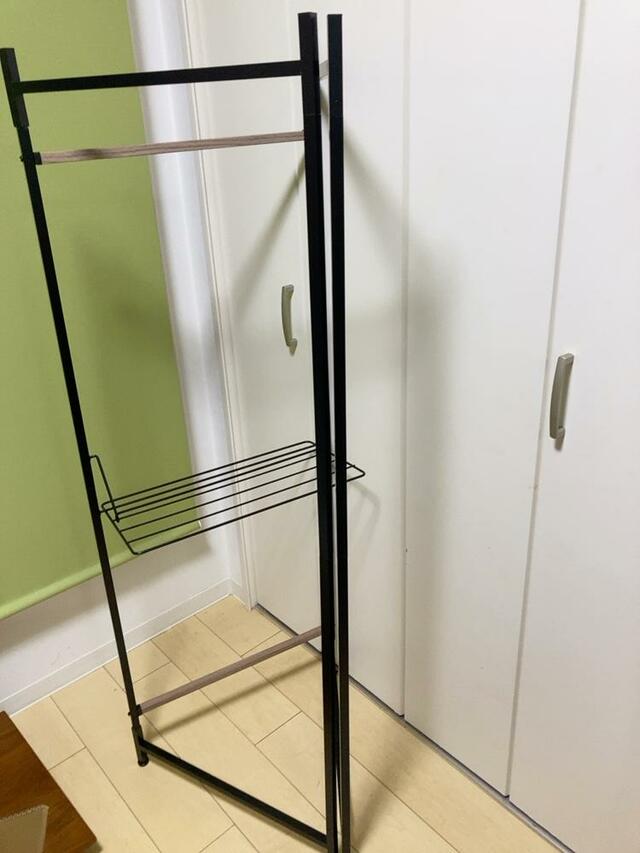 【アイリスオーヤマ 折りたたみ物干し３連タイプ】屏風型、三角形型、コの字型とさまざまなバリエーションで使用可能！