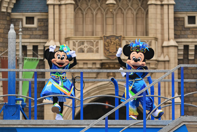 ずぶ濡れエンターテイメント「雅涼群舞」／TDL「ディズニー夏祭り」2015（撮影：YOSHI）