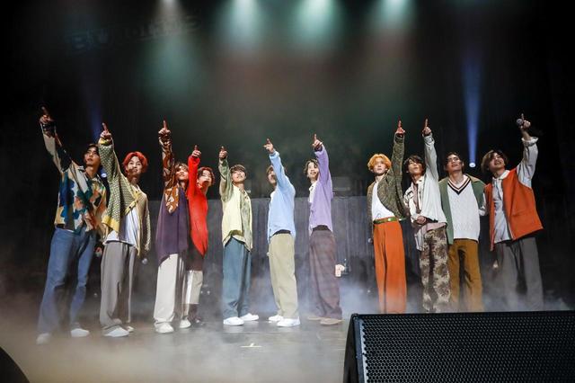 『BUDDiiS vol.01 - SUNRiiSE -』撮影：笹森健一