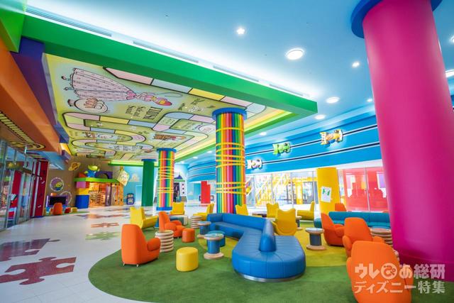 東京ディズニーリゾート・トイ・ストーリーホテル「ロビー」