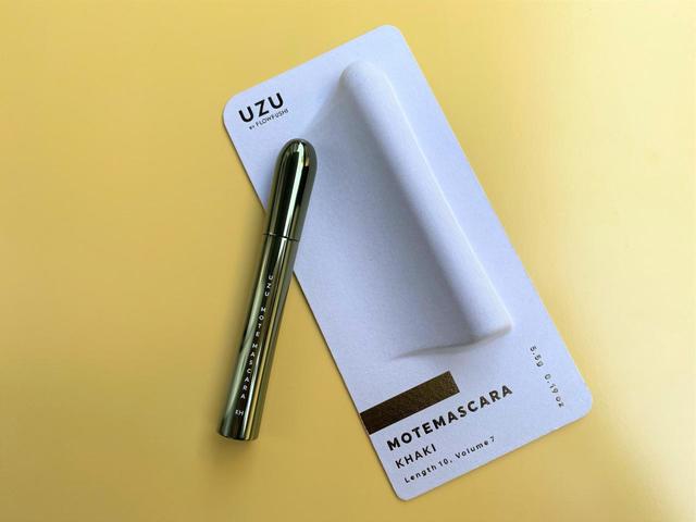 環境のことを考えた地球にやさしい再生紙のパッケージ:UZU MOTE MASCARA KHAKI:1,980円(税込)