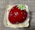 【まんまる苺ケーキ】ケーキのデザインがいちごになっている