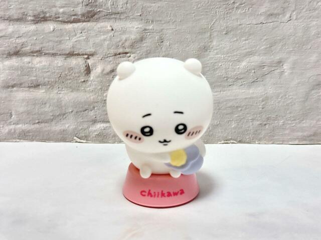 【ちいかわ キャライト】「4．ちいかわ（採取）」。ちいかわの「ンショ」が今にも聞こえてきそう♪