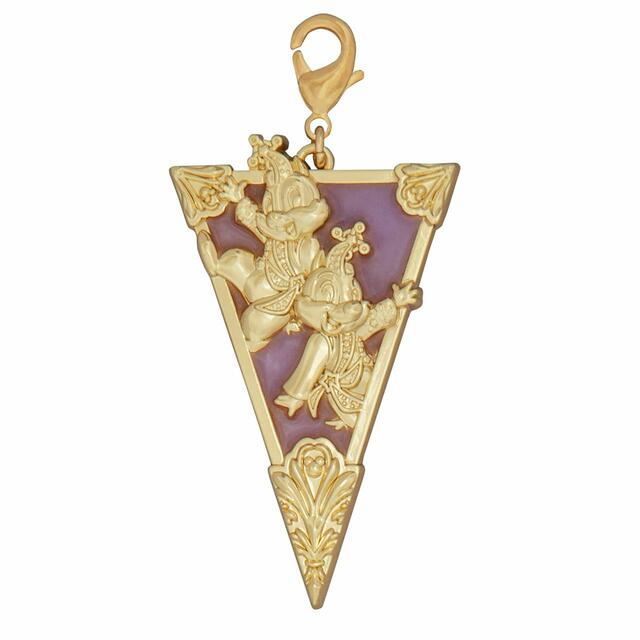 チャーム 900円｜モーメンツゴーラウンド｜東京ディズニーリゾート40周年“ドリームゴーラウンド”スペシャルグッズ｜販売店舗：東京ディズニーランド「プラネットM」、東京ディズニーシー「ベッラ・ミンニ・コレクション」、東京ディズニーリゾート・アプリ（パーク入園者のみ）｜発売日：2023年8月17日（木）