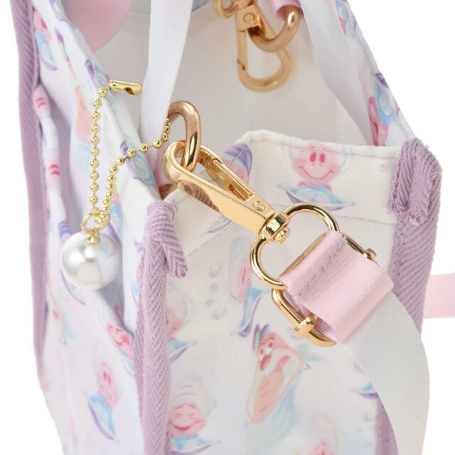 ヤングオイスター＆セイウチ ペットボトルカバー ストラップ・チャーム付き ヤングオイスター 2,800円