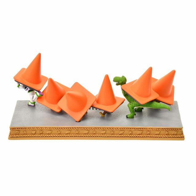 フィギュア 8,800円