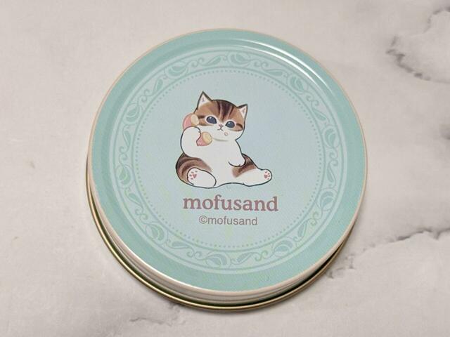 裏面も抜かりなくかわいいです！