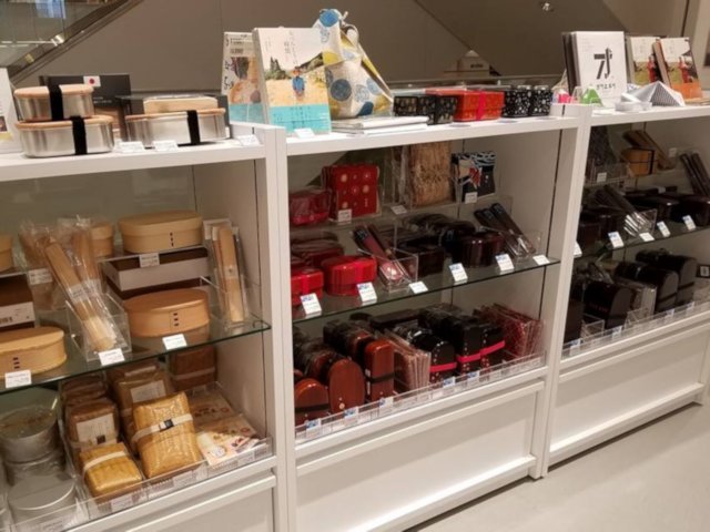 お弁当箱の種類も豊富