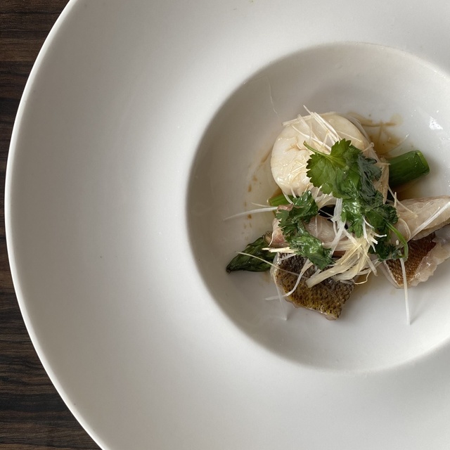 メバルとホタテの香草蒸し