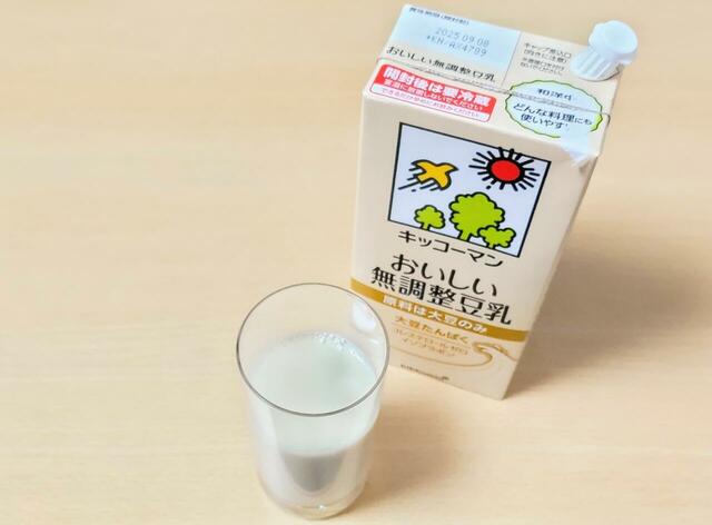 【キッコーマンソイフーズ おいしい無調整豆乳 6000ml（1000ml×6本） 1198円】スッキリとした味わいで、料理にも使いやすい