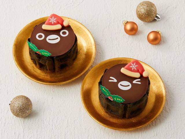 R.L waffle cake「SuicaのペンギンXmasワッフルケーキ2個セット」1個：直径6.5m×高さ5.5cm 1,620円 （C）Chiharu Sakazaki / JR東日本/ DENTSU Suica by JR東日本SuicaはJR東日本の登録商標です。
