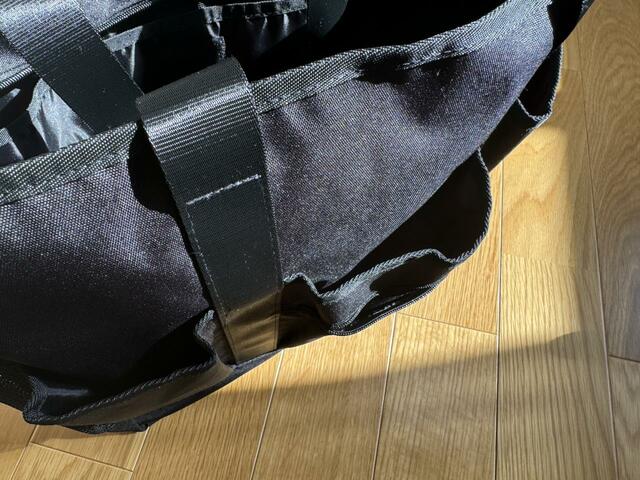 【ワークマン マルチポケット トートバッグ】ポケットにマチがあるように作られているので、荷物を入れやすい