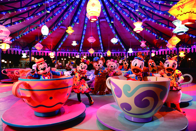 ハッピリー・エバー・アフター｜開催中｜香港ディズニーランド・リゾート