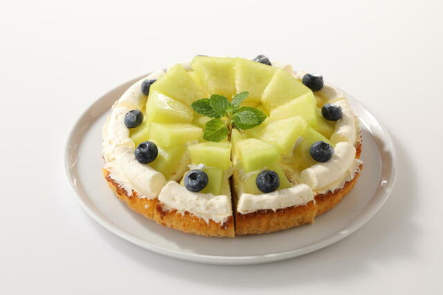 「フルパラ限定スイーツ「メロンタルト」」＜期間：2025年7月8⽇〜＞【【スイパラ】夏のフルーツ“桃・メロン・マンゴー”が食べ放題！ファーストプレートに「沖縄県産アップルマンゴー」が登場！】