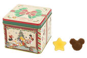 マドレーヌ 1,400円｜東京ディズニーリゾート「ディズニー・クリスマス」スペシャルグッズ｜販売店舗：東京ディズニーランド「ワールドバザール・コンフェクショナリー」、東京ディズニーシー「ガッレリーア・ディズニー」｜発売日：2024年11月8日（金）