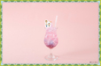 「これは友情・・・？ドリンク」＜価格：税込890円＞【コジコジたちと一緒に教室で給食を食べられる？メルヘンでシュールな「コジコジゆかいな教室カフェ」オープン！】