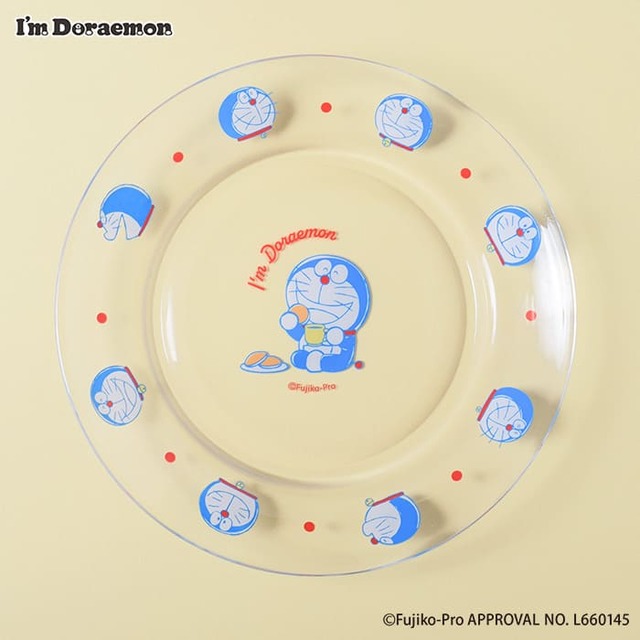 【ドラえもん】「I’M DORAEMON/【EC限定】【数量限定】ガラスプレート」¥1,760／笑顔を運んでくれる特別なプレート