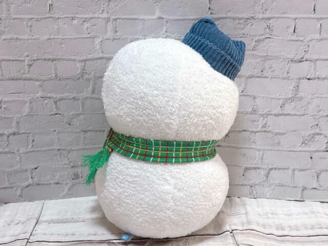 ちょっぴり斜めになっている後ろ姿も愛らしいですね…