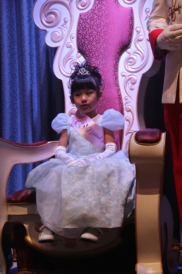 シンデレラのプリンセス・ウェルカム 2016 シンデレラとの記念撮影