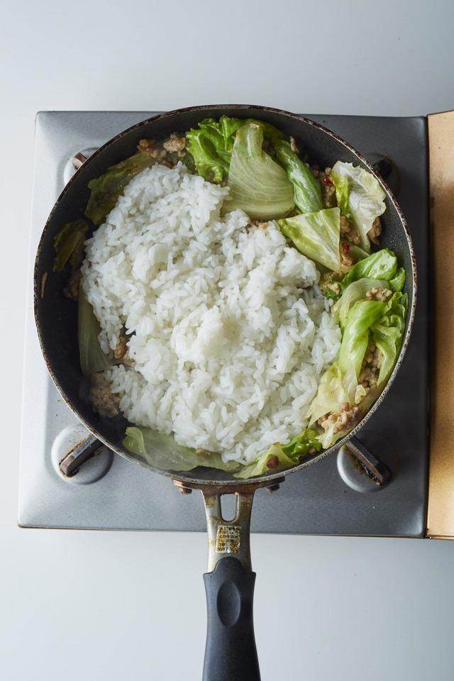 『レタスのペペ飯』