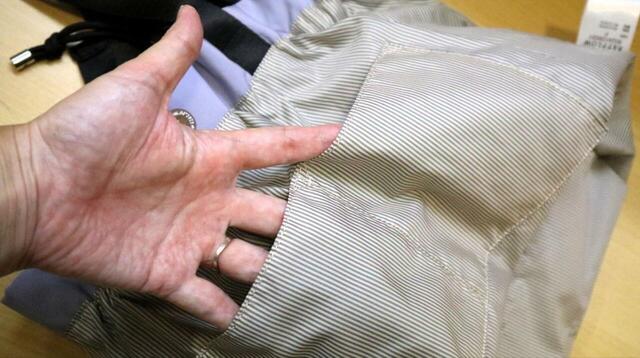 【BAYFLOW　3WAY撥水アジャスタートート】内ポケットはファスナー付きが1つ、縫い付けタイプが2つあります