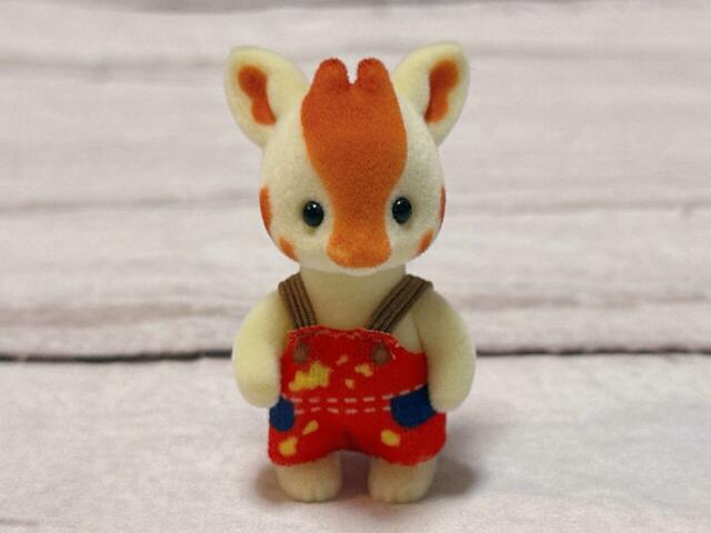 「4.キリンの赤ちゃん（ブラン）」が登場！セットの小物は…⇒