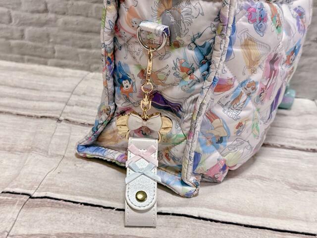 私物のカチューシャホルダーをつけてみました♪【ディズニー キルティングバッグ Ink and Paint Collection】