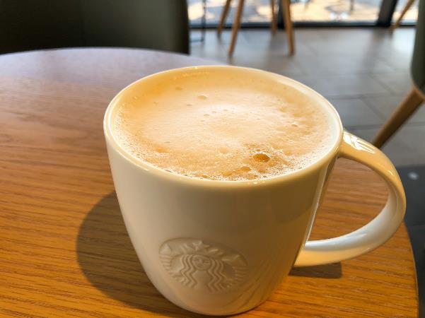 【スターバックス アーモンドミルク ラテ】アーモンドミルクの香りが凄い
