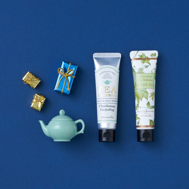 マルチバーム（シャルドネダージリン） ¥990、ハンドセラム（シャルドネダージリン） ¥990、ハンドセラム（グリーンティー） ¥1,100