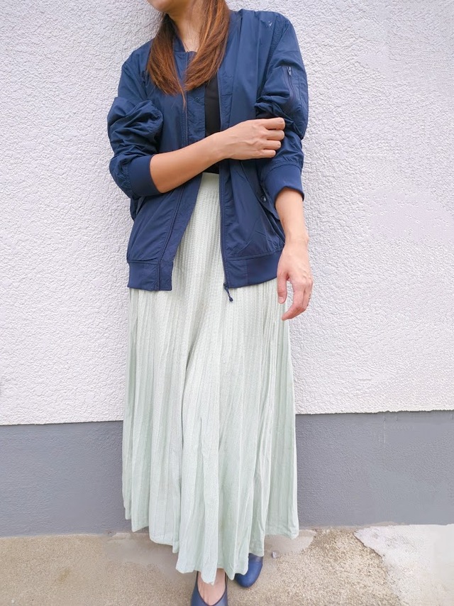 【ワークマン リペアテック(R)超軽量×遮熱MA-1タイプジャケット】袖口がゴムなので腕まくりしても下がりにくい