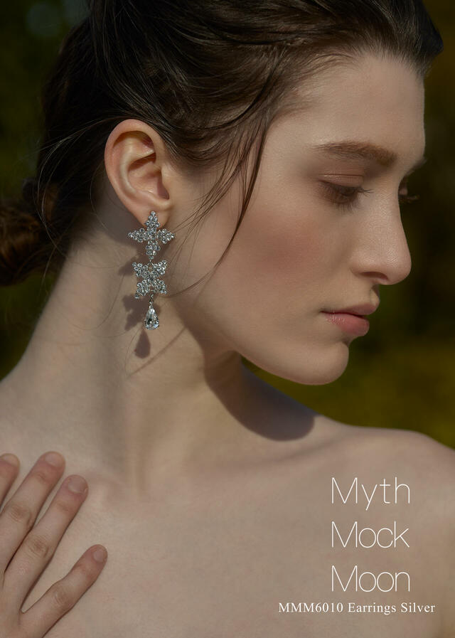 【クラウディア】Myth Mock Moon(ミスモックムーン)新作ウェディングドレス｜MMM6010_EarringsSilver