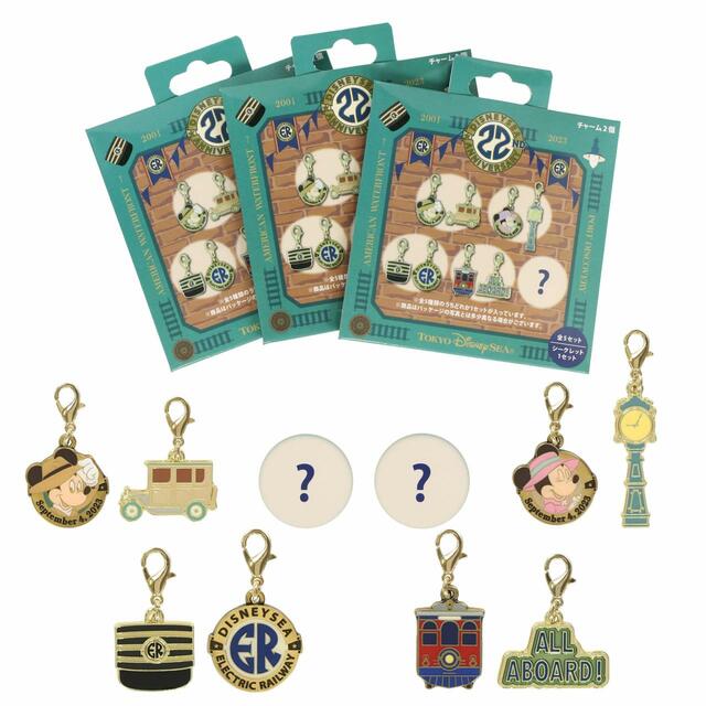 チャームセット 1,200円｜東京ディズニーシー22周年記念グッズ｜販売店舗：東京ディズニーシー「スチームボート・ミッキーズ」｜発売日：2023年9月4日（月）