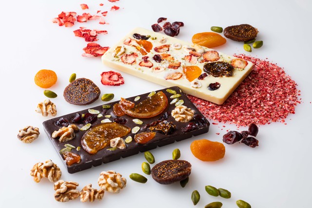 「タブレット ドゥ ショコラ（ノワール／ブラン）」イメージ