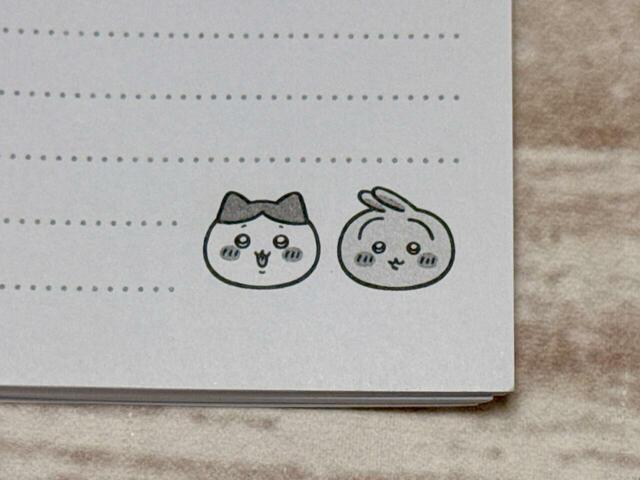 ちょこんとプリントされたお顔のイラストがかわいい♪