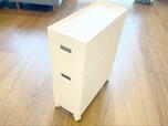 【山崎実業 tower 蓋付き収納ボックスワゴン】本体約W15.5×D35×H31.7cm（キャスター含む）、追加ボックス約W15×D35×H13.2cm。容量は合わせて約18Lです
