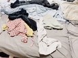 【Before】洗濯物で溢れかえるカオスな寝室…