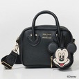 【『YOUNG & OLSEN The DRYGOODS STORE SHOULDER BAG BOOK with Disney MICKEY MOUSE』(宝島社)】レトロなミッキーマウスのフェイスチャームポーチつき